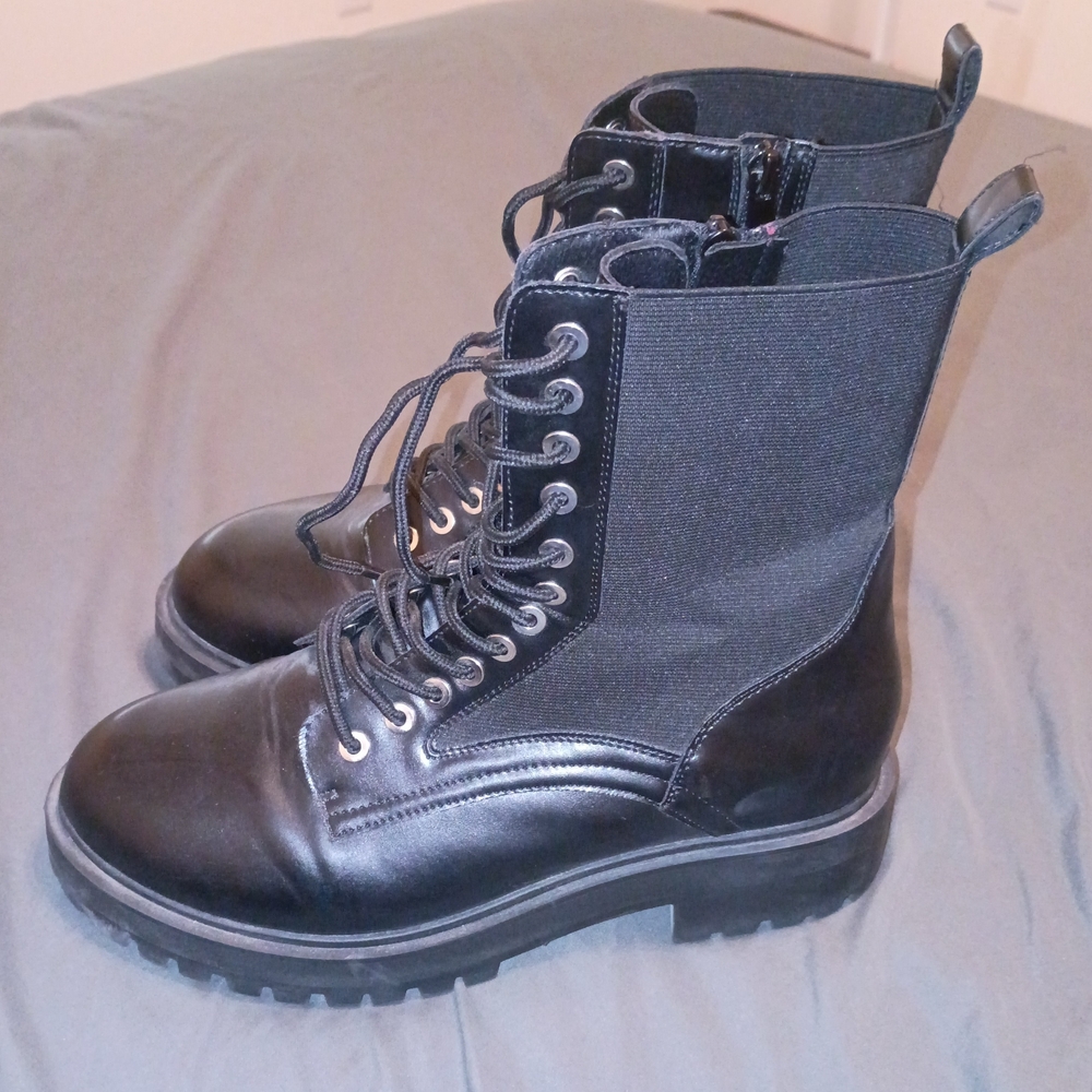Torrid Women Lace-Up Size 10WW Faux Leather Boots - Picture 4 of 9
